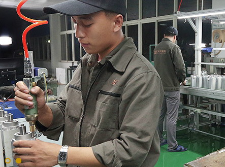 交流伺服電機(jī)的常見應(yīng)用領(lǐng)域